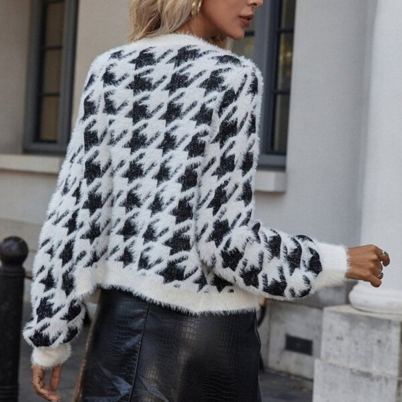 Houndstooth Print Button fluffy knit Cardigan - Picture 6 of 6